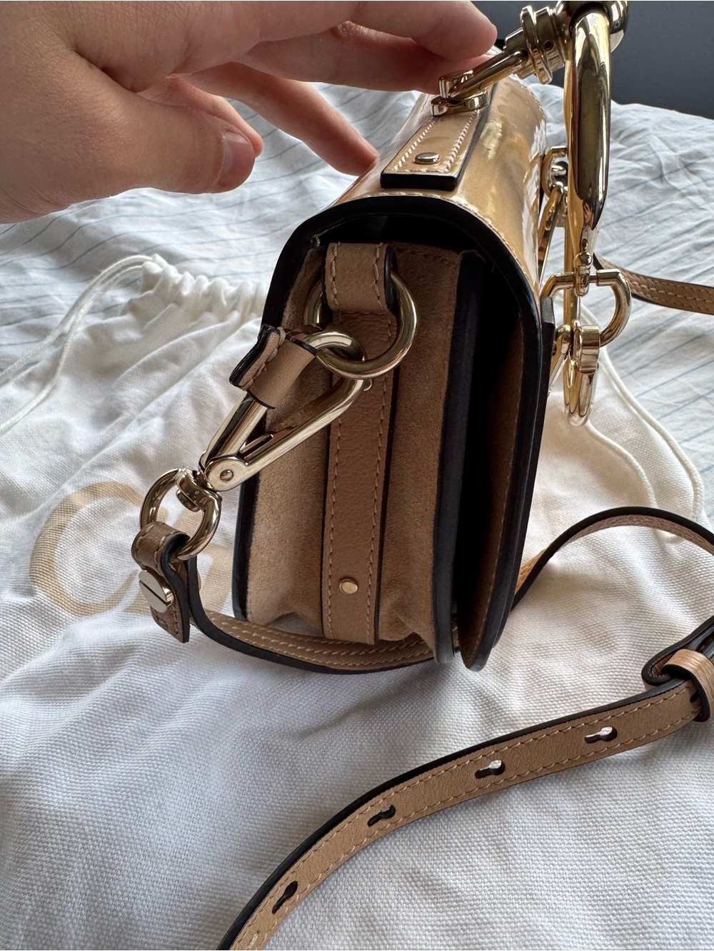 Chloé Nile small crossbody bag in a beige patent leather✨✨ - Picture 3 of 9